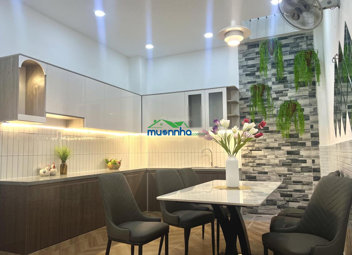 Nhà mới gần bến xe q8-xe hơi ngủ trong nhà - 4x18m 3t btct 5pn - shr hoàn công đủ ko qh - 9,8tỷ tl - 4
