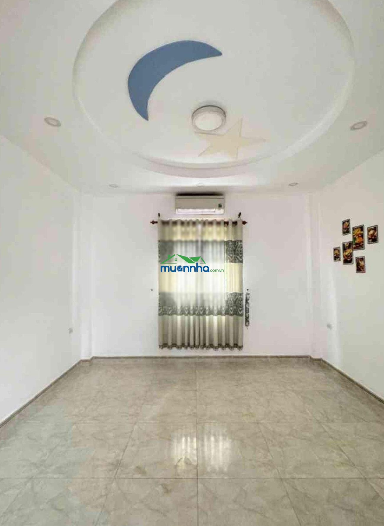 Nhà 3 tầng gần lã xuân oai - khu công nghệ cao - sử dụng 140m - hẻm xe hơi - 6.2 tỷ