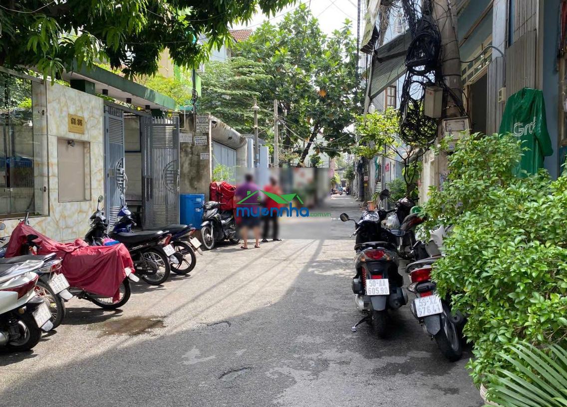 Nhà cũ góc 2 mặt hẻm bình thạnh - ngang 13m - hẻm xe hơi - phù hợp xây chdv - 4