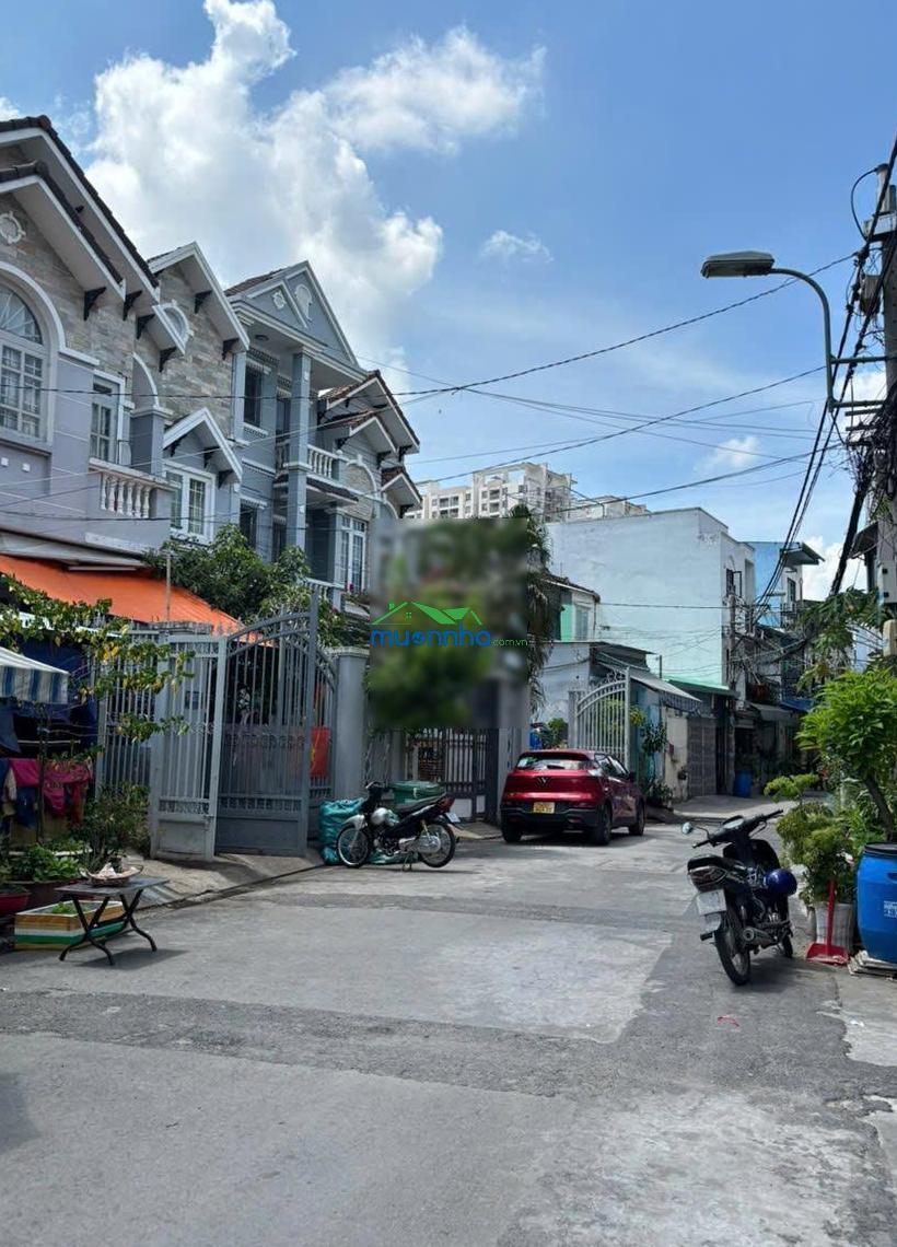 Nhà quận 7 của cán bộ công an về hưu xe hơi ngủ trong nhà, dt 84m2, 502 huỳnh tấn phát 9.8 tỷ