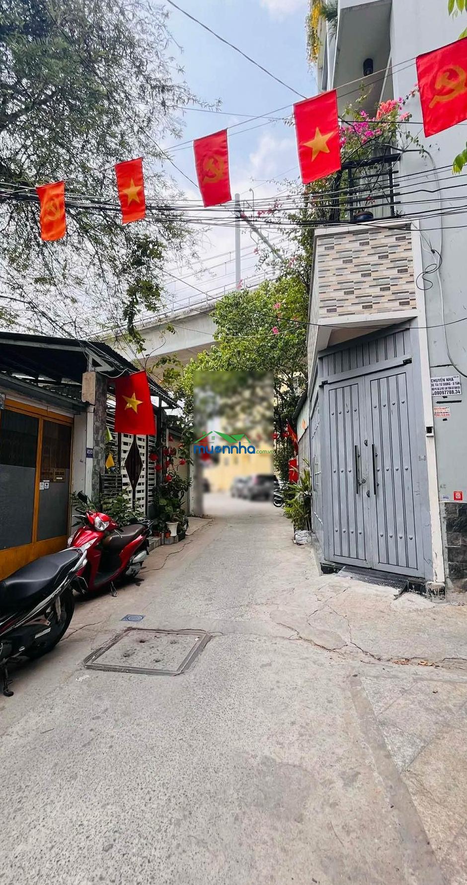Bán gấp hẻm oto ngay metro văn thánh. dtcn 60m2, btct 2 tầng. phù hợp xây mới chdv 5 tầng.