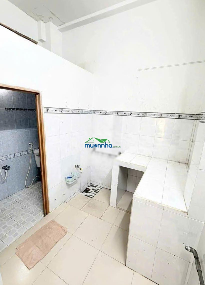 Bán nhà mặt tiền hẻm đoàn văn bơ giá 3 tỷ 990 thương lượng