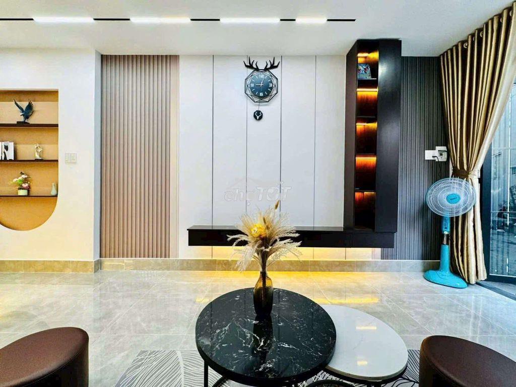 Cho thuê siêu phẩm mini 2pn2wc, sẵn nội thất, gần mt đường số 8 p11 gv - 2