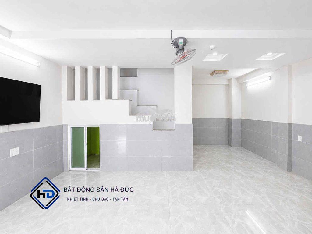 Nhà 4 lầu 6x9 vị trí đắc địa gần trường học lê văn thọ - 2