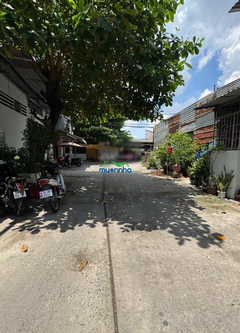 Kẹt tiền bán gấp 3tỷ100 còn bớt- hẻm 7m - 48m2 - ngay ngã tư bốn xã - nhà mới ở ngay - xem là mê - 3