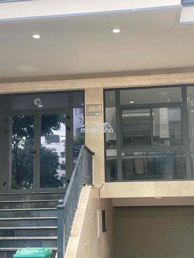 Cho thuê nhà 1 hầm, 1 trệt, 4 lầu, thang máy ở vạn phúc - 2