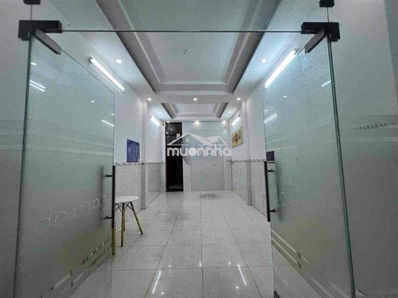Nhà 2 phòng ngủ 4x15 đường 3/2. hẻm xe hơi