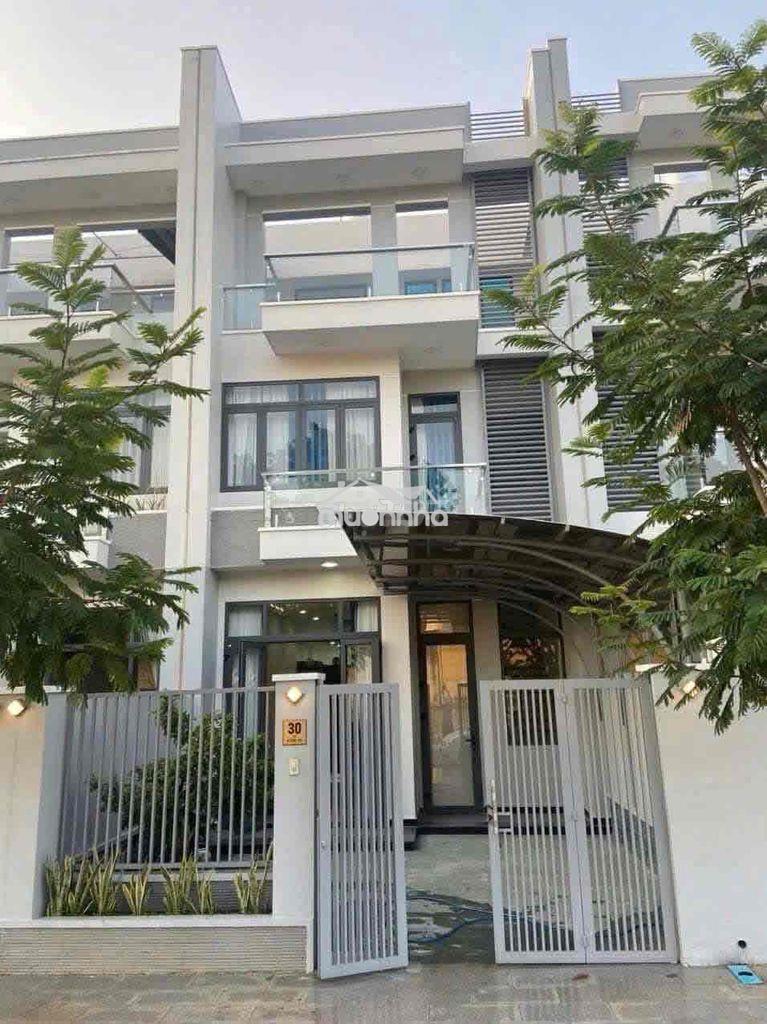 Cho thuê nhà khu thương mại dịch vụ phú mỹ full nội thất đầy đủ