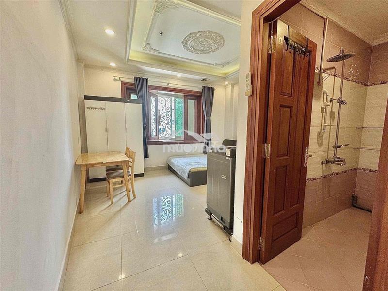 Cho thuê phòng cửa sổ lớn thang máy full nội thất sấy nhà thờ tân đinh