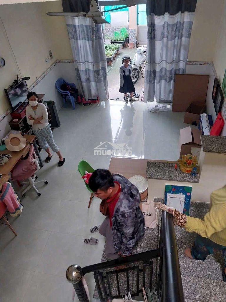 Nhà mặt tiền đs o p9 gò vấp 4x17m lầu 3pn 2wc sân xe hơi  - 2