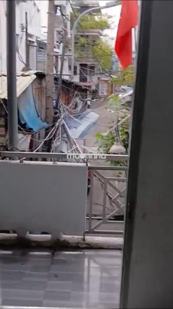 Minh phụng q11 - phòng trống 20m2 - ban công toilet riêng - 4