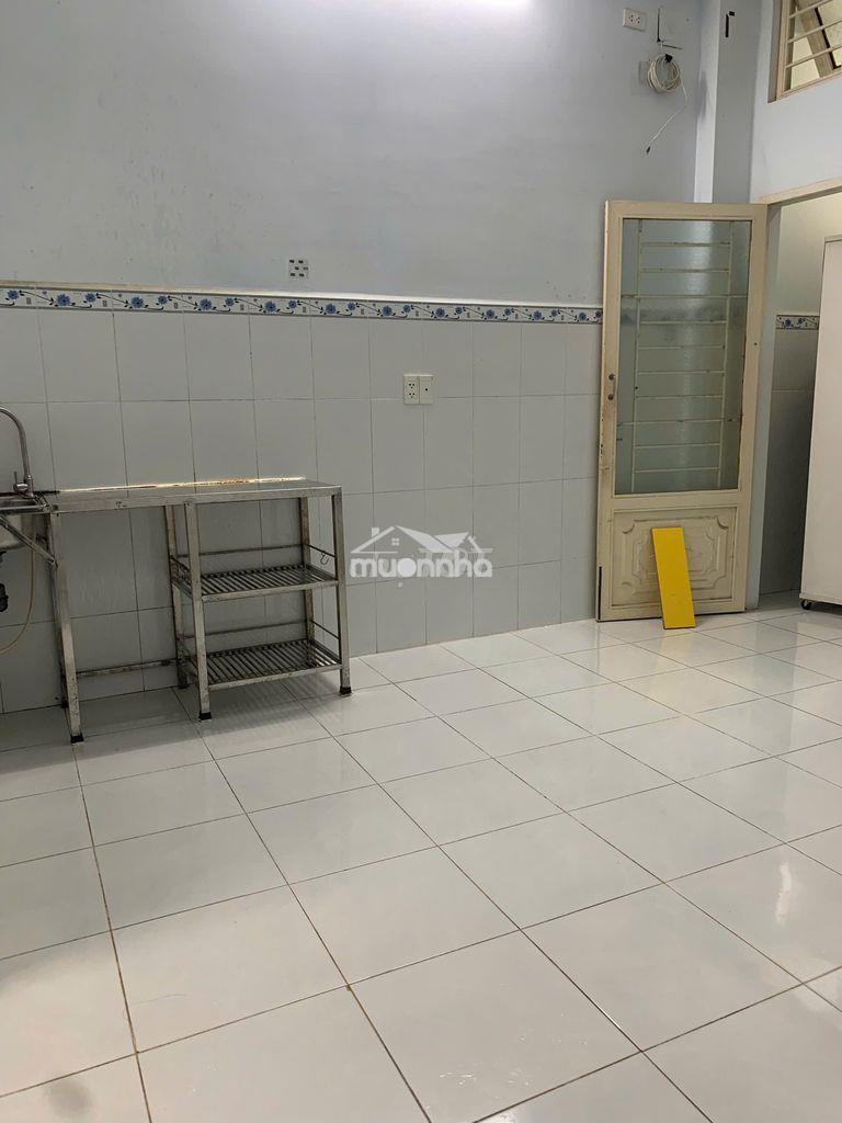Phòng trọ cao cấp 22m2, đ. tám danh, quận 8 3,2 triệu- 22 m - 2