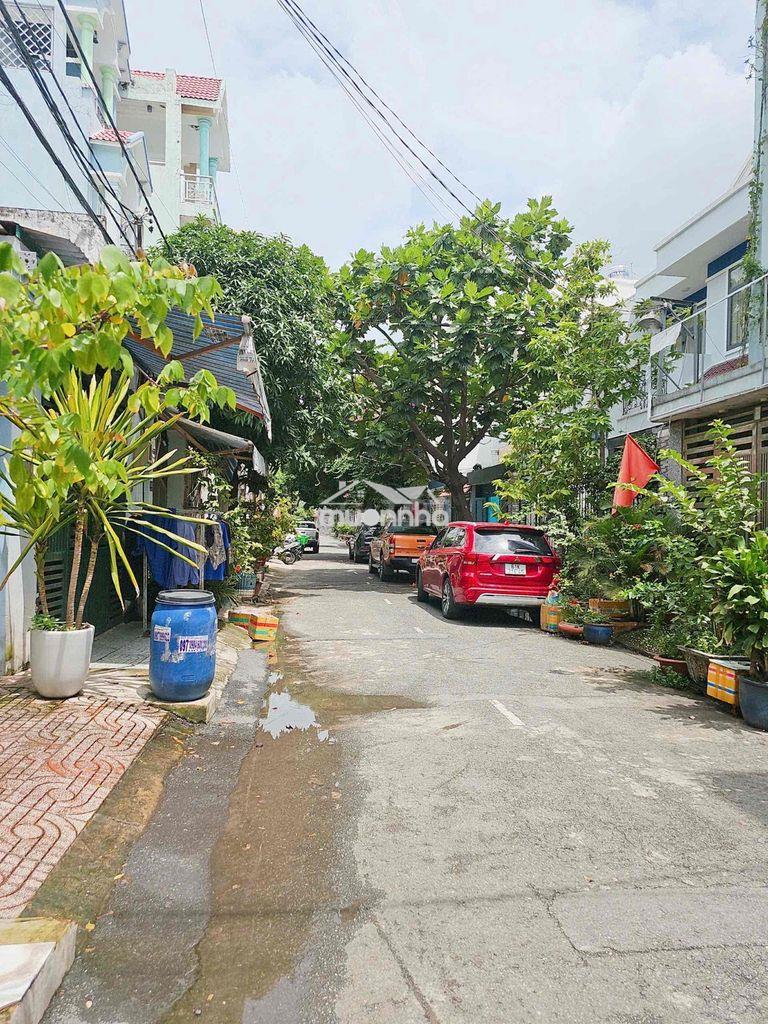 Nhà đẹp và sang, nội thất gỗ cao cấp. khu an ninh, dân trí cao. không - 4