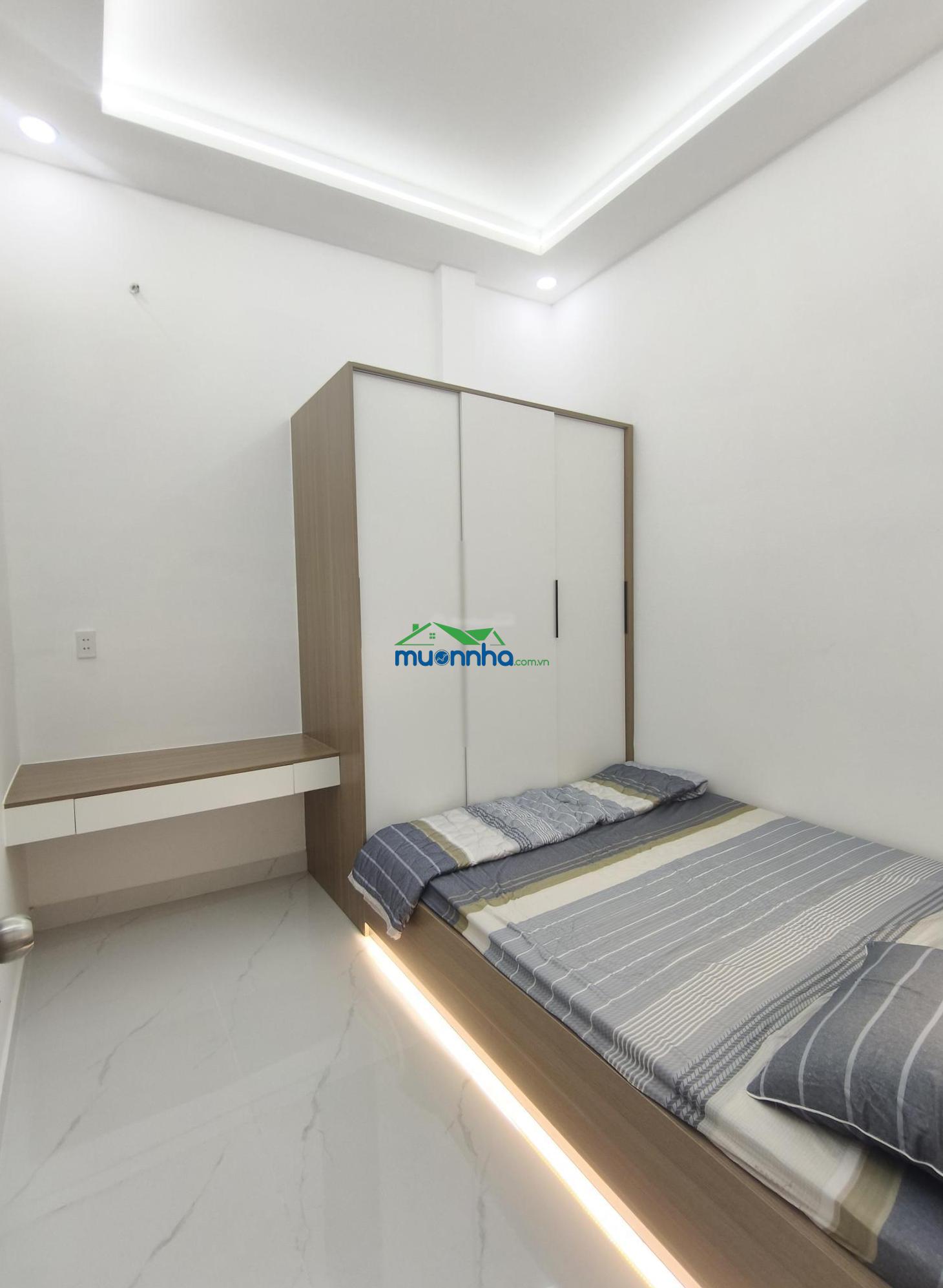 Nhà shr hẻm xe hơi thông ngay chợ hóc môn, bv hóc môn