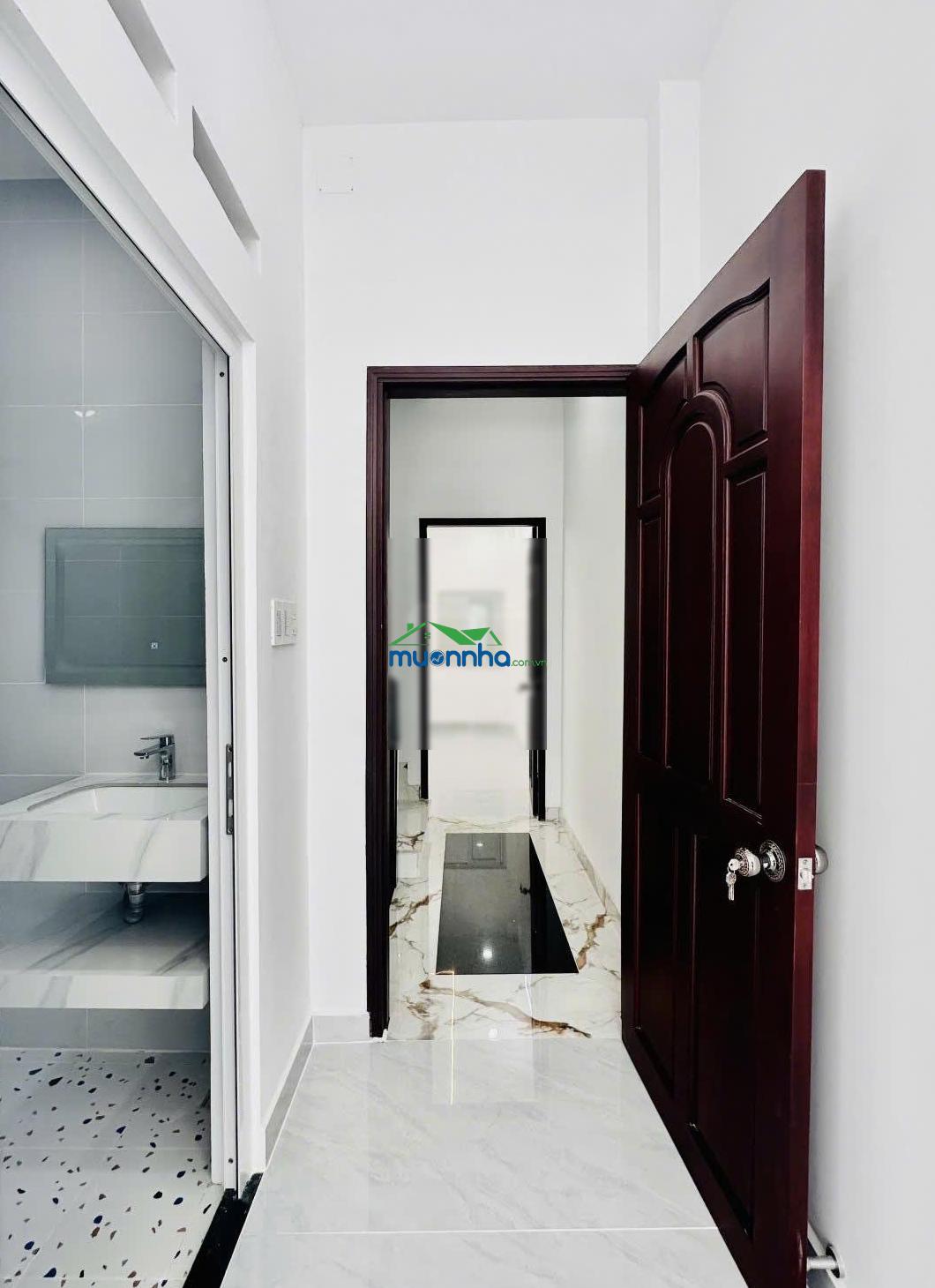 Nhà đẹp 4pn 5wc mới, hẻm xe hơi tránh nhau. giá chỉ 9,95 tỷ thương lượng thiện chí - 3