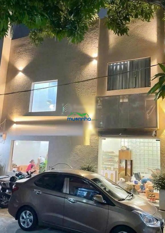Nhà 1 trệt 1 lầu, cách tô ngọc vân chỉ 50m, giá 7,15tỷ.