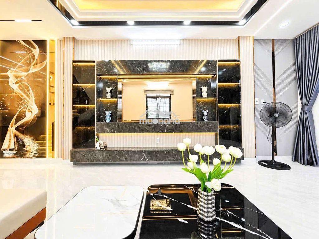 Nhà mới đẹp – hẻm xe hơi tránh – đối diện công viên.  chỉ 5,7 củ - 2