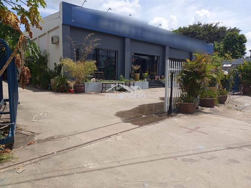 Cho thuê kho xưởng lái thiêu dt:2300m2 tp thuận an