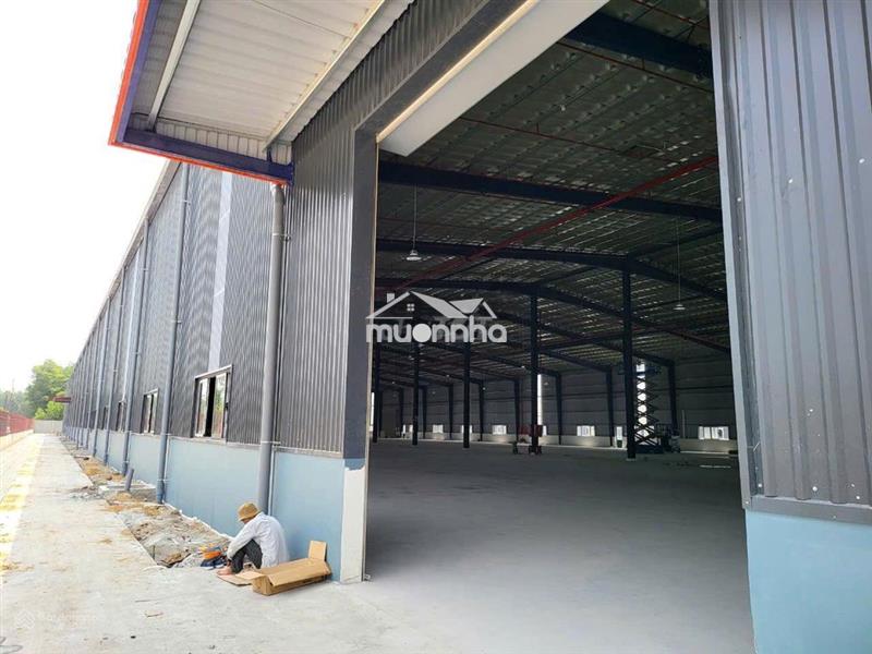 Cho thuê 3000m2 xưởng tân uyên , pccc tự động ,giấy tờ đầy đủ, xe cont