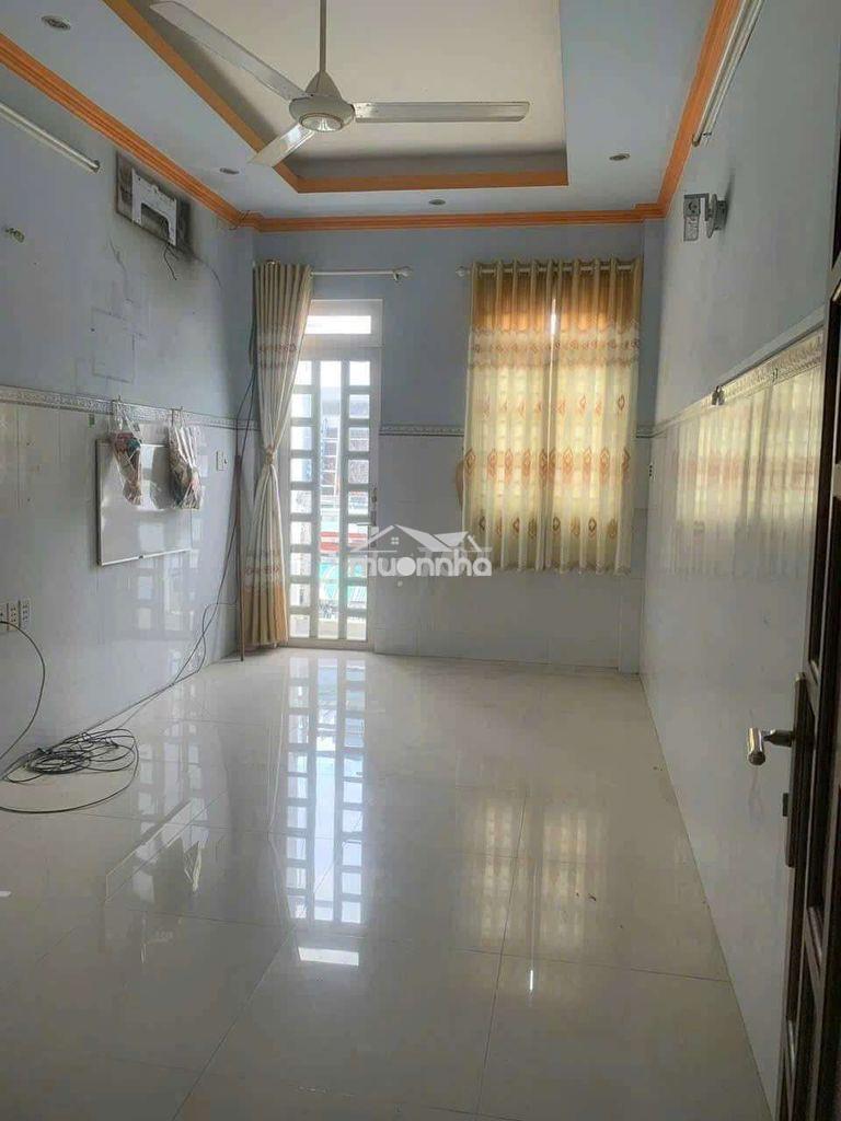 Hẻm 5m lạc long quân - 2