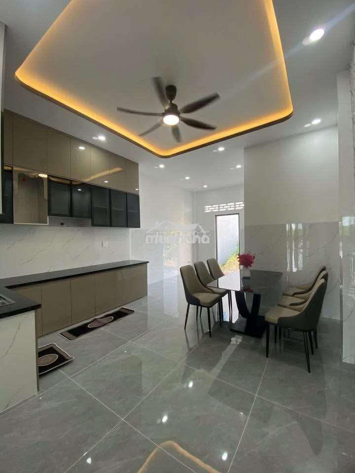 Hạ 200 triệu, bán gấp nhà lầu gần trung tâm tphcm, ngay bến xe miềntây - 2