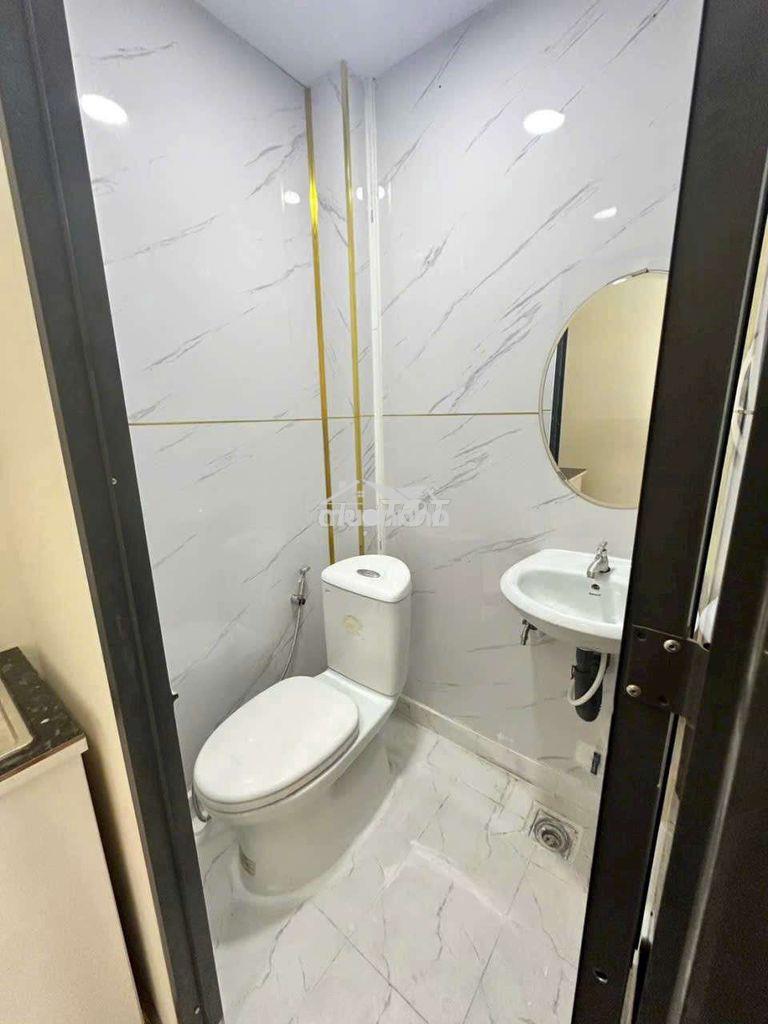 Máy lạnh máy giặt tủ nệm vân tay giờ tự do q4 - 2