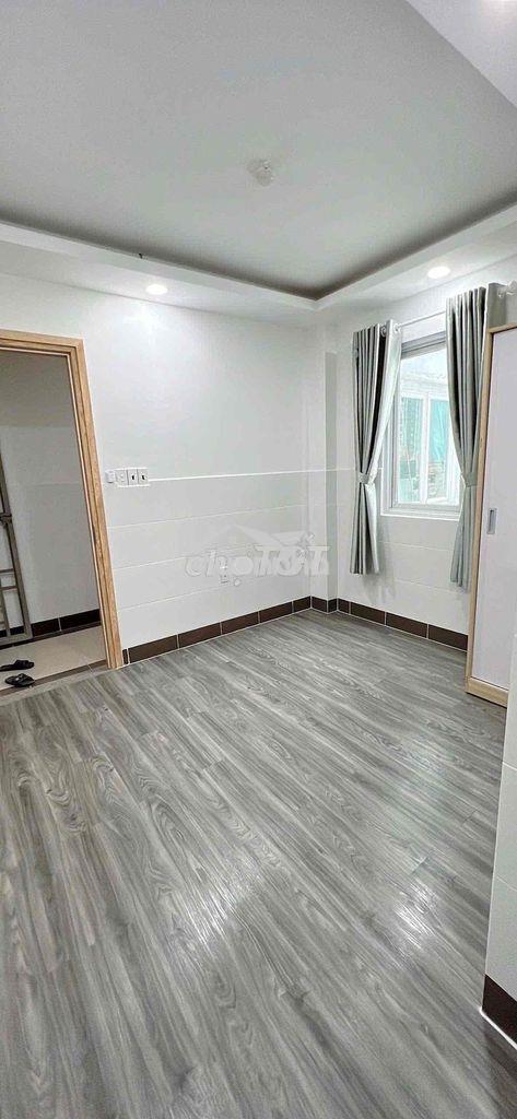 Cho thuê studio sẵn nội thất - cửa sổ thoáng mát ngay đầm sen - 3