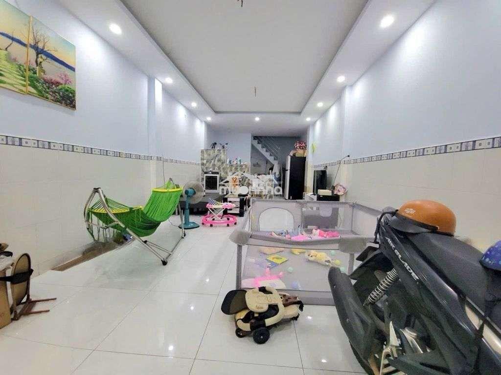 Bán nhà, đường sư huỳnh liên p 10 tân bình ,ngang 4m '52m2, giá:4.55tỷ - 4