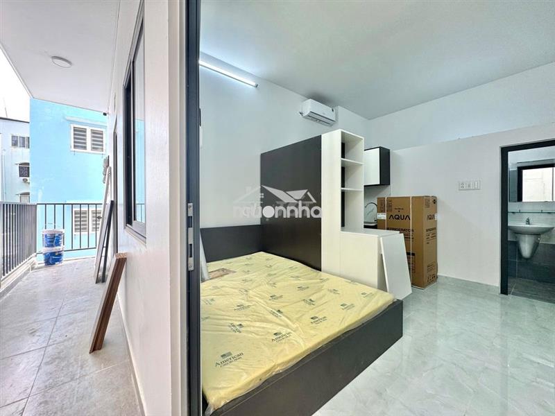 Studio phạm thế hiển quận 8 – ban công – full nội thất – trống