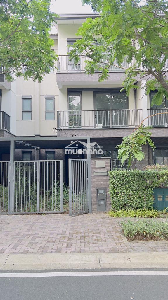 Bán nhà phố vườn waterpoint 1 trệt 2 lầu, đã có sổ hồng, giá 4,7 tỷ