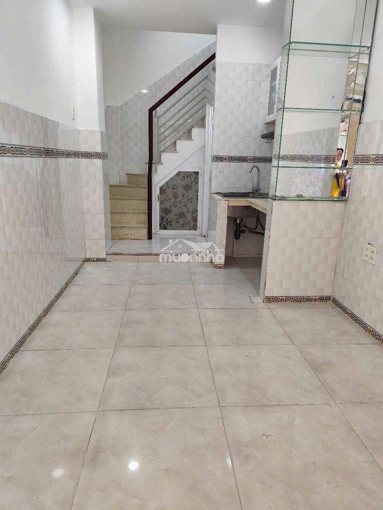 🏠🏠 Cho thuê nhà hẻm hồ thị kỷ gần hùng vương, q10
🍀 - 2