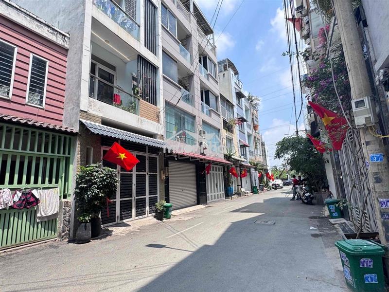 Cho thuê nhà 3 tầng - đường xe tải thông - nội thất đầy đủ - giá 15tr