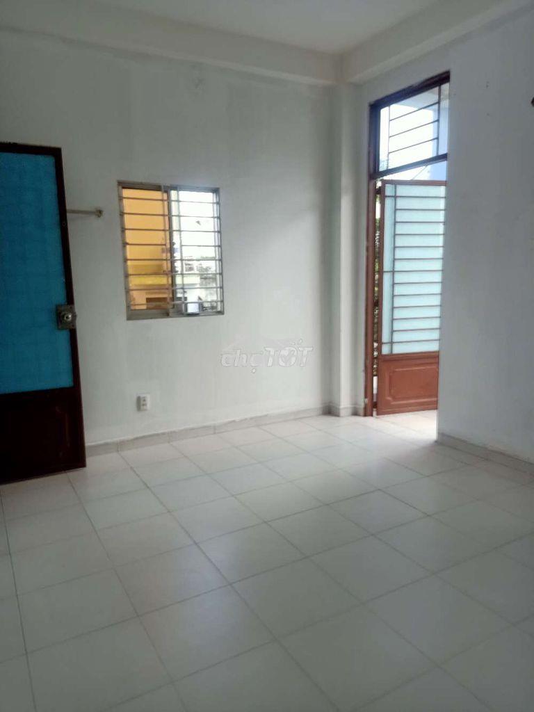 Phòng trọ 15m2 trần văn đang q3 - 3