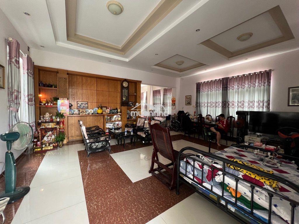 Gấp bán giảm 3 tỷ - biệt thự  ngay lò lu – 550m² (10×50m) x 2t - 4