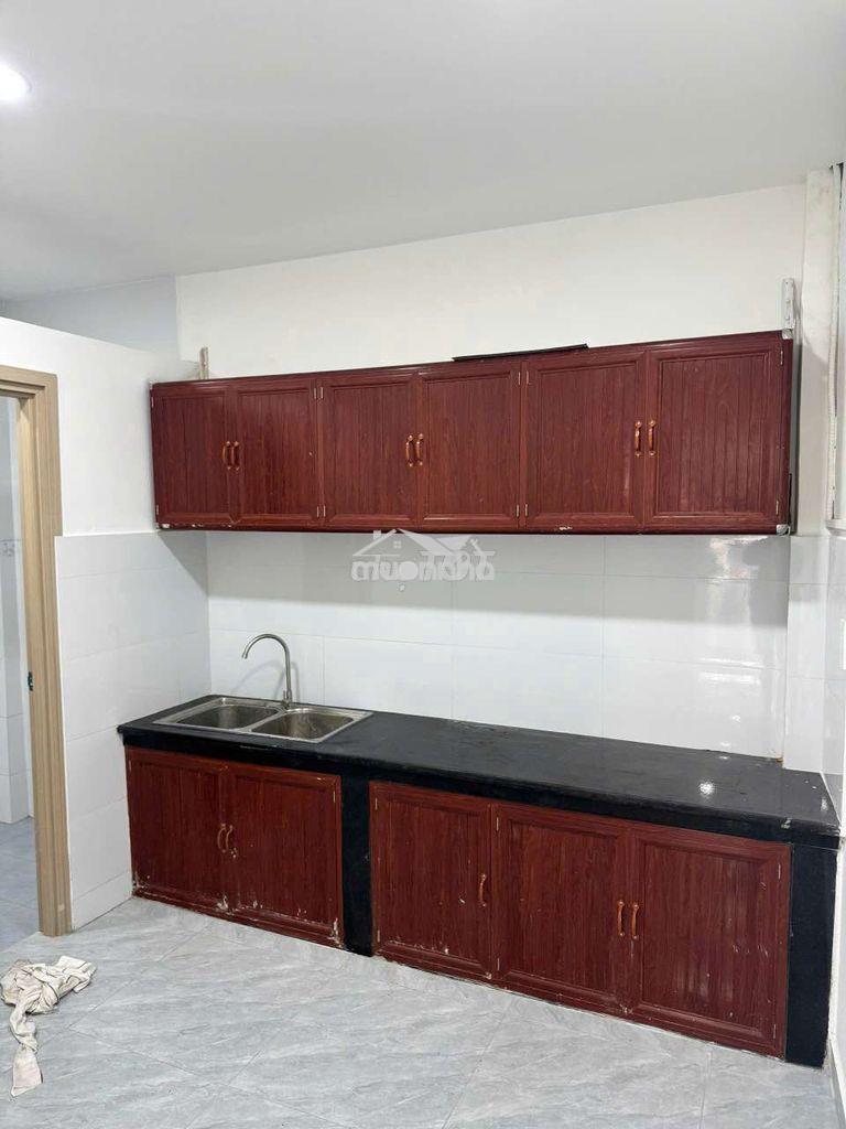 Cho thuê nhà 4x17m 1 lửng 2pn y hình hxt ngay eon tânphú  - 2