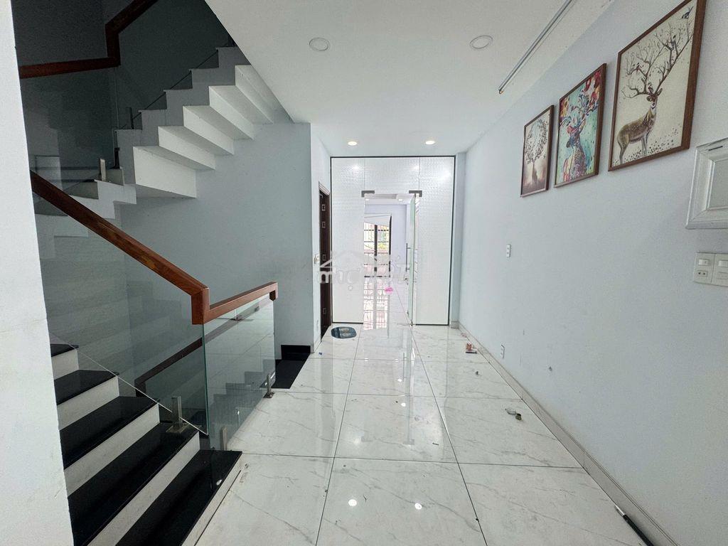 Cho thuê nguyên lầu văn phòng cityland 10tr - 3