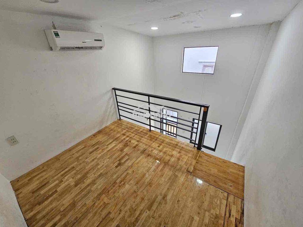 Phòng rộng 20m2 có ban công lê thị hồng ngay chợ căn cứ gò vấp - 2