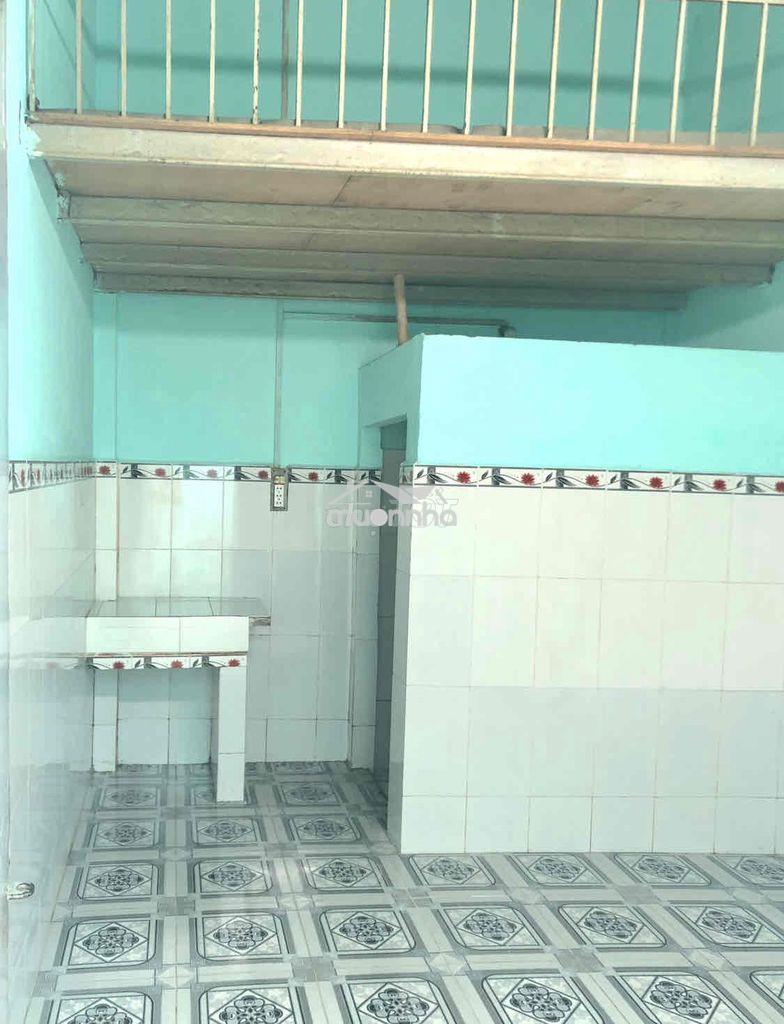 Phòng trọ có gác 12m2 đường hậu lân 2 - bà điểm - Ảnh 3