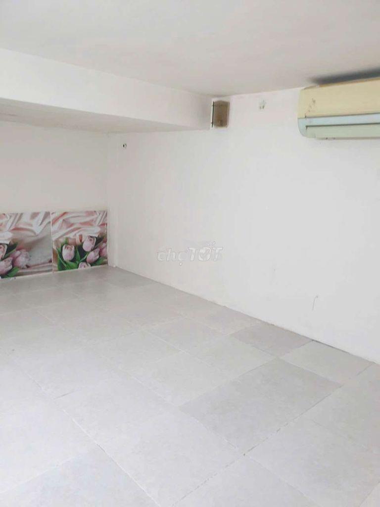 Nhà-nc-2pn-2wc-gia-7,5tr-tl-huynh văn bánh-p11-q.phú nhuận - 4