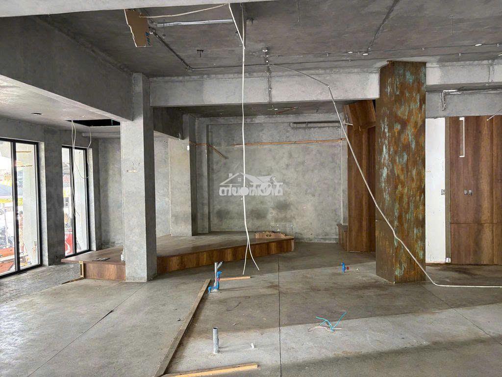 Cho thuê góc 2 mặt tiền lý trí thắng - bà huyện thanh quan, quận 3 - 4