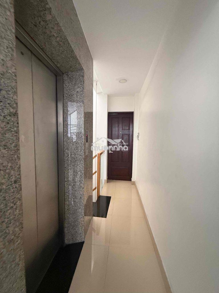 Căn hộ dịch vụ full nội thất, wc trong phòng