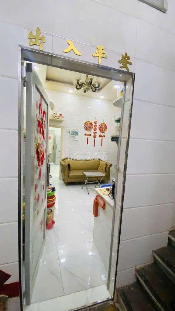 C/cư nghĩa thục q5, 3 phòng ngủ, 71,5m2