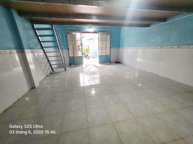 Nhà kho lê văn quới gần 4 xã