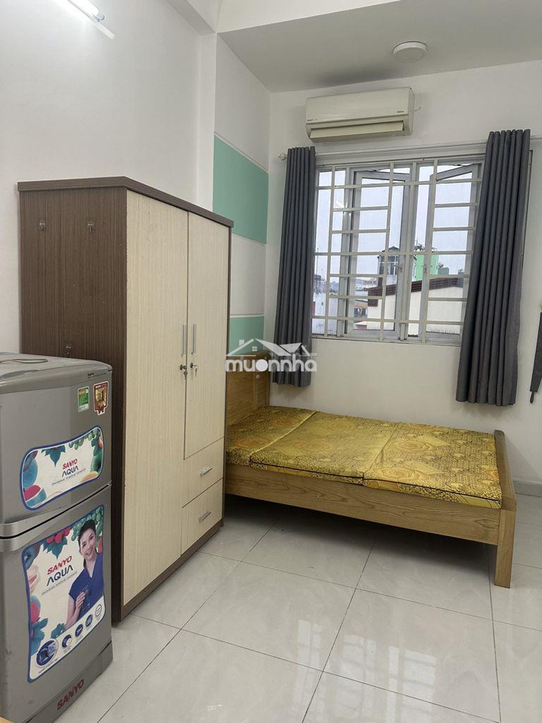 Cho thuê phòng  hoàng diệu, p. khánh hội (q.4 cũ) giá 4 triệu.
