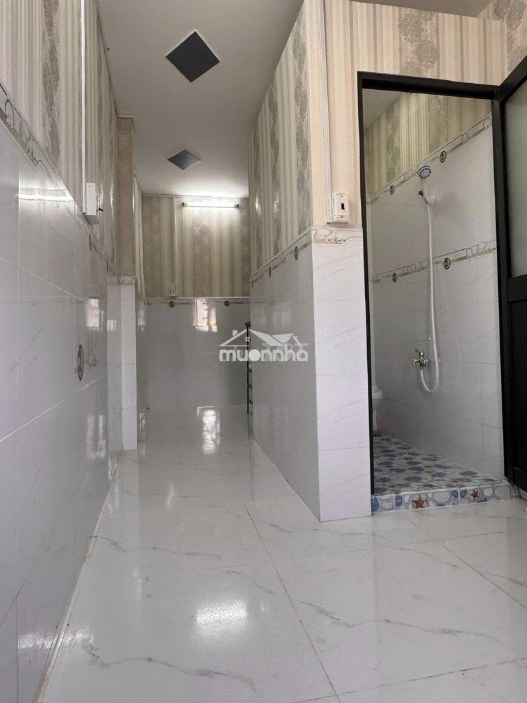 Bán nhà lạc long quân - 3