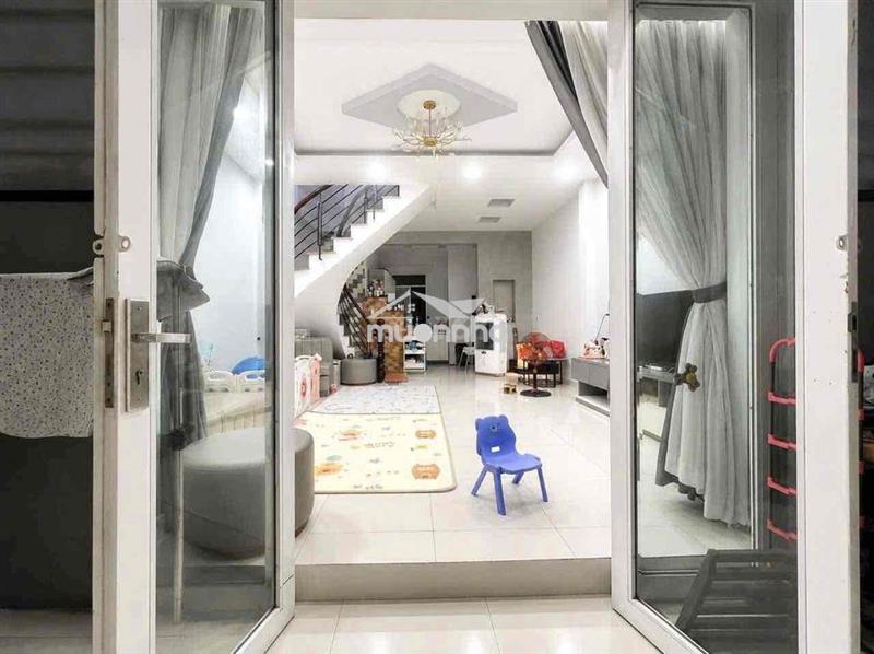 Bán nhà đẹp 2 tầng quận 4 - ko quy hoạch - hoàn công đủ nhỉnh 5 tỷ tlc
