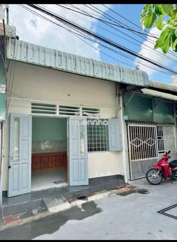 Hàng hiếm - rẻ nhà cấp 4 gác lửng trung tâm dĩ an - ngay ngã ba ông xã