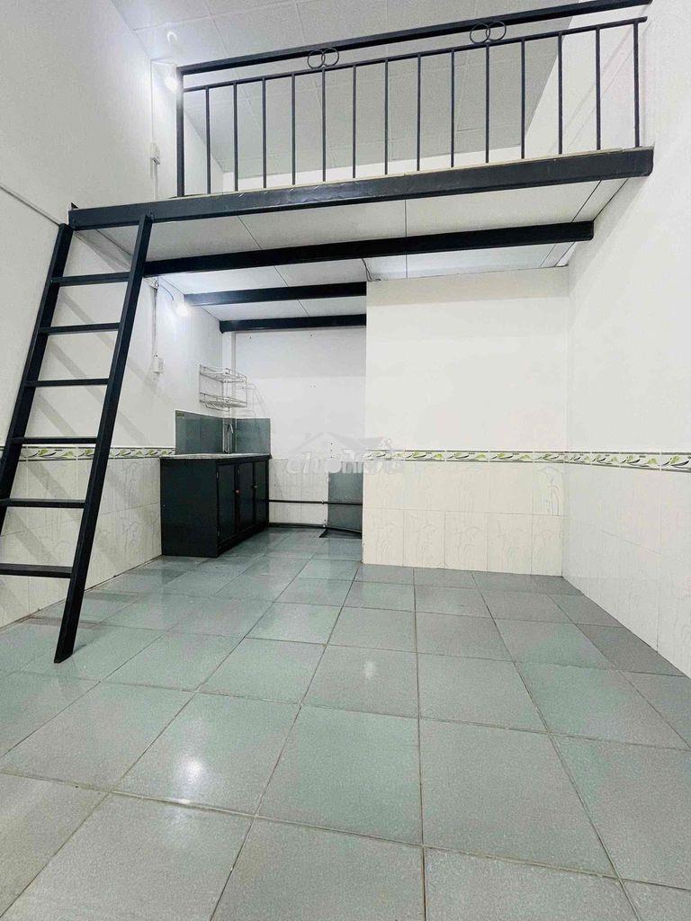 Phòng  mới thoáng ngay quang trung, siêu thị coop mart quận 9, - 2