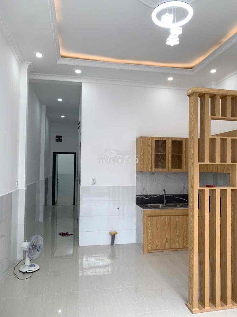 Cho thuê nhà dt 4x17 nhà cấp 4 ) 2 phòng ngủ .1 wc - 4