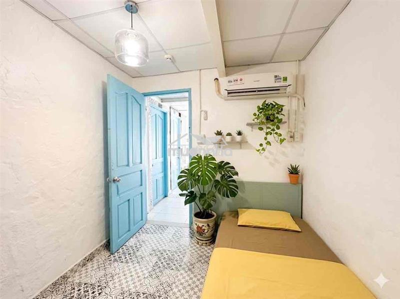 Studio ngay huỳnh văn bánh -  giáp quận 1 - quận 3